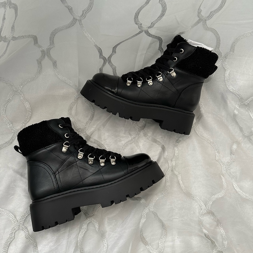 NWT Steve Madden Reyen black leather platform boots